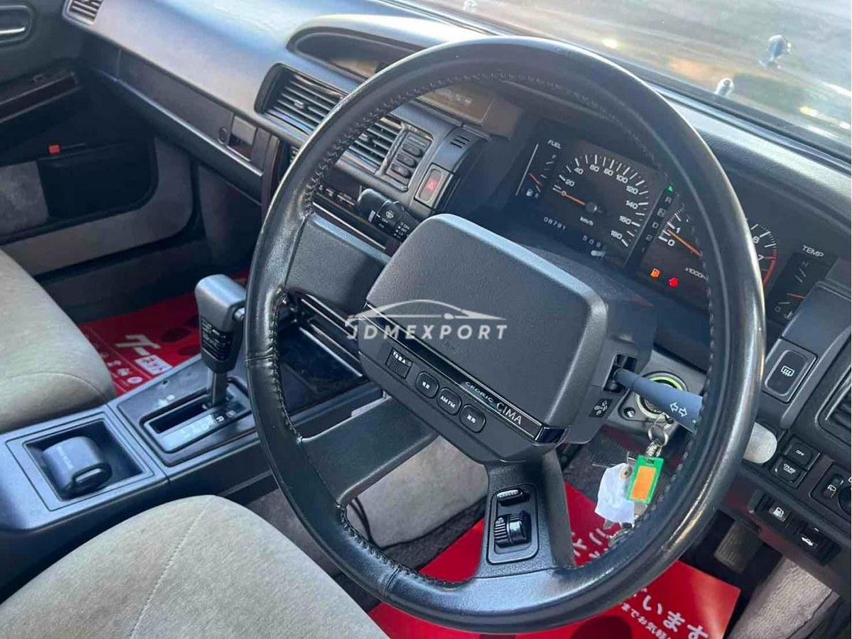 Nissan Cedric Cima 1991 thumbnail 2