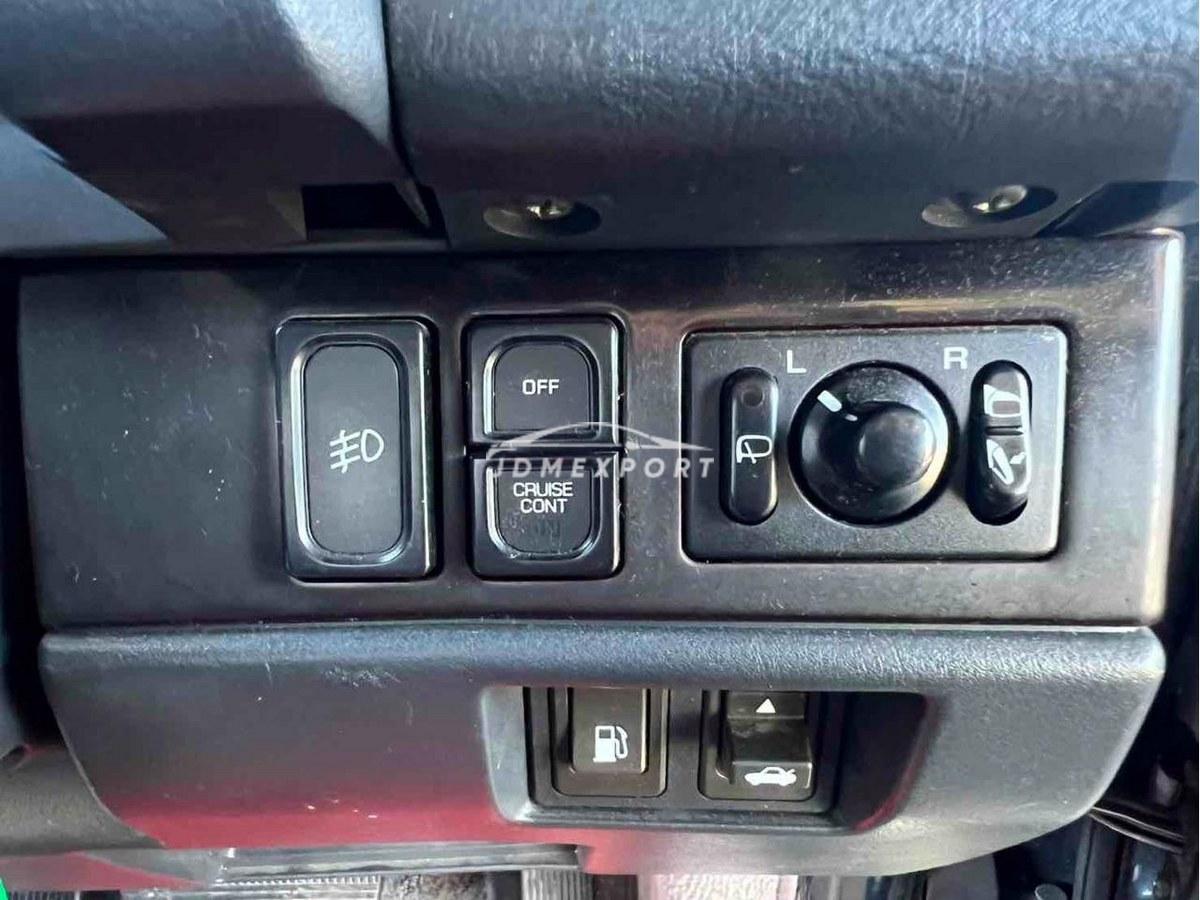 Nissan Cedric Cima 1991 thumbnail 5
