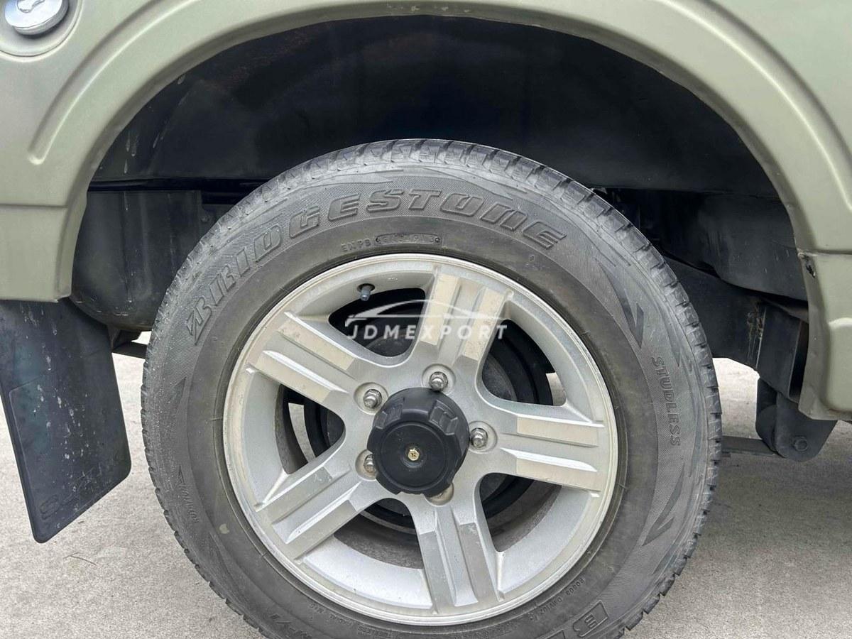 Suzuki Jimny 1992 thumbnail 18