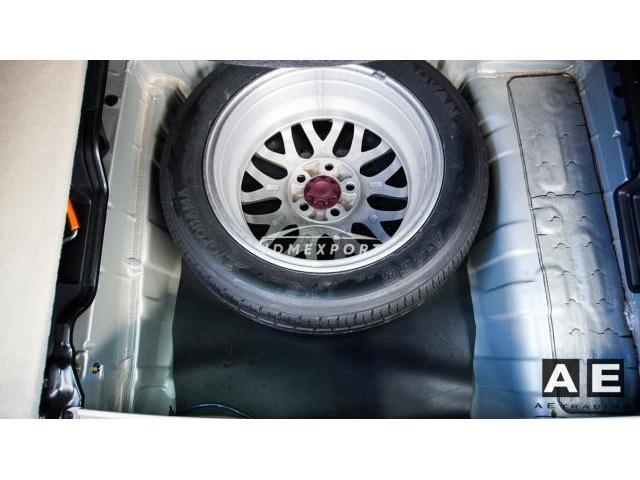 Toyota Crown Estate 2000 thumbnail 18