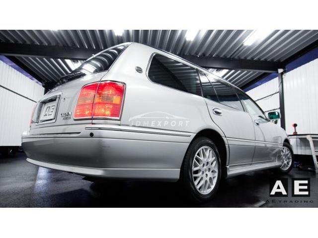 Toyota Crown Estate 2000 thumbnail 2