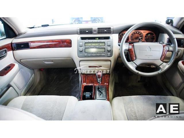 Toyota Crown Estate 2000 thumbnail 3