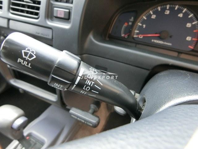 Toyota Hilux 2001 thumbnail 15