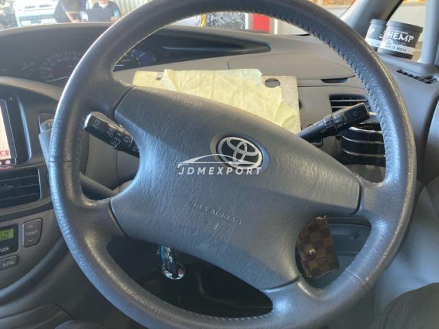 Toyota Estima 2000 thumbnail 10