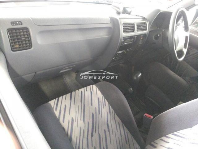 Toyota Land Cruiser Prado 1999 thumbnail 3
