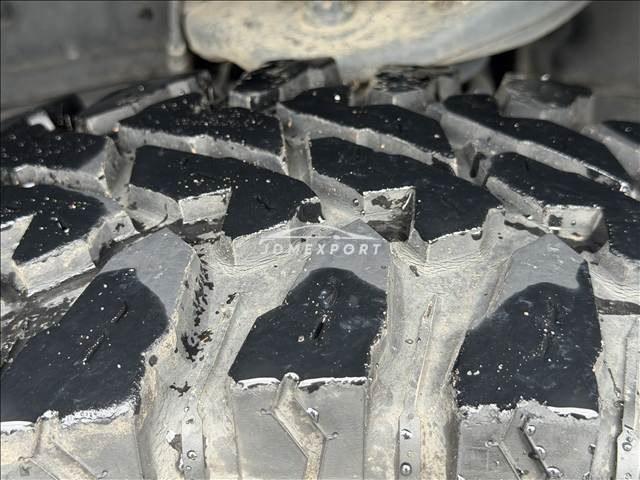 Toyota Land Cruiser Prado 2000 thumbnail 40