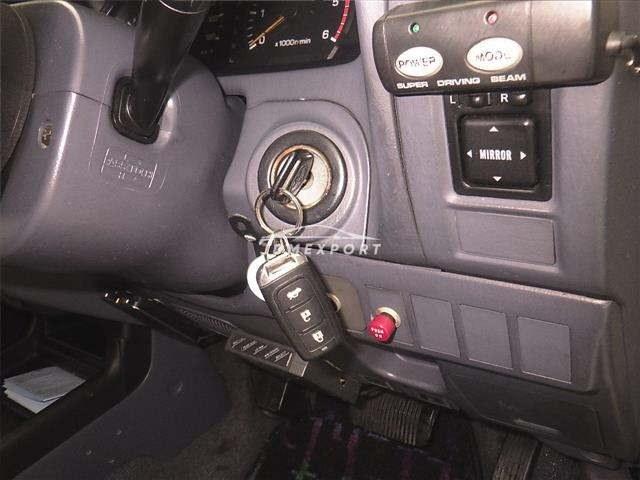 Toyota Land Cruiser Prado 1997 thumbnail 11