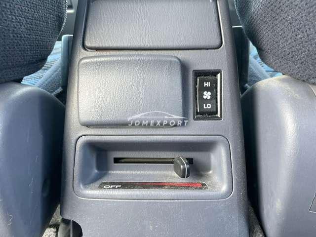 Toyota Hilux Surf 1998 thumbnail 16