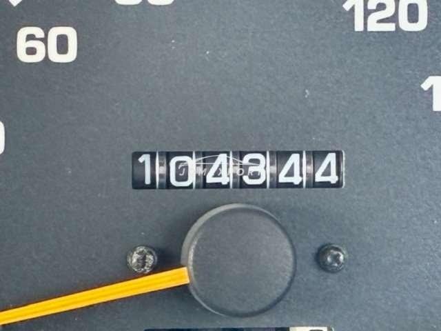 Toyota Hilux Surf 1998 thumbnail 9