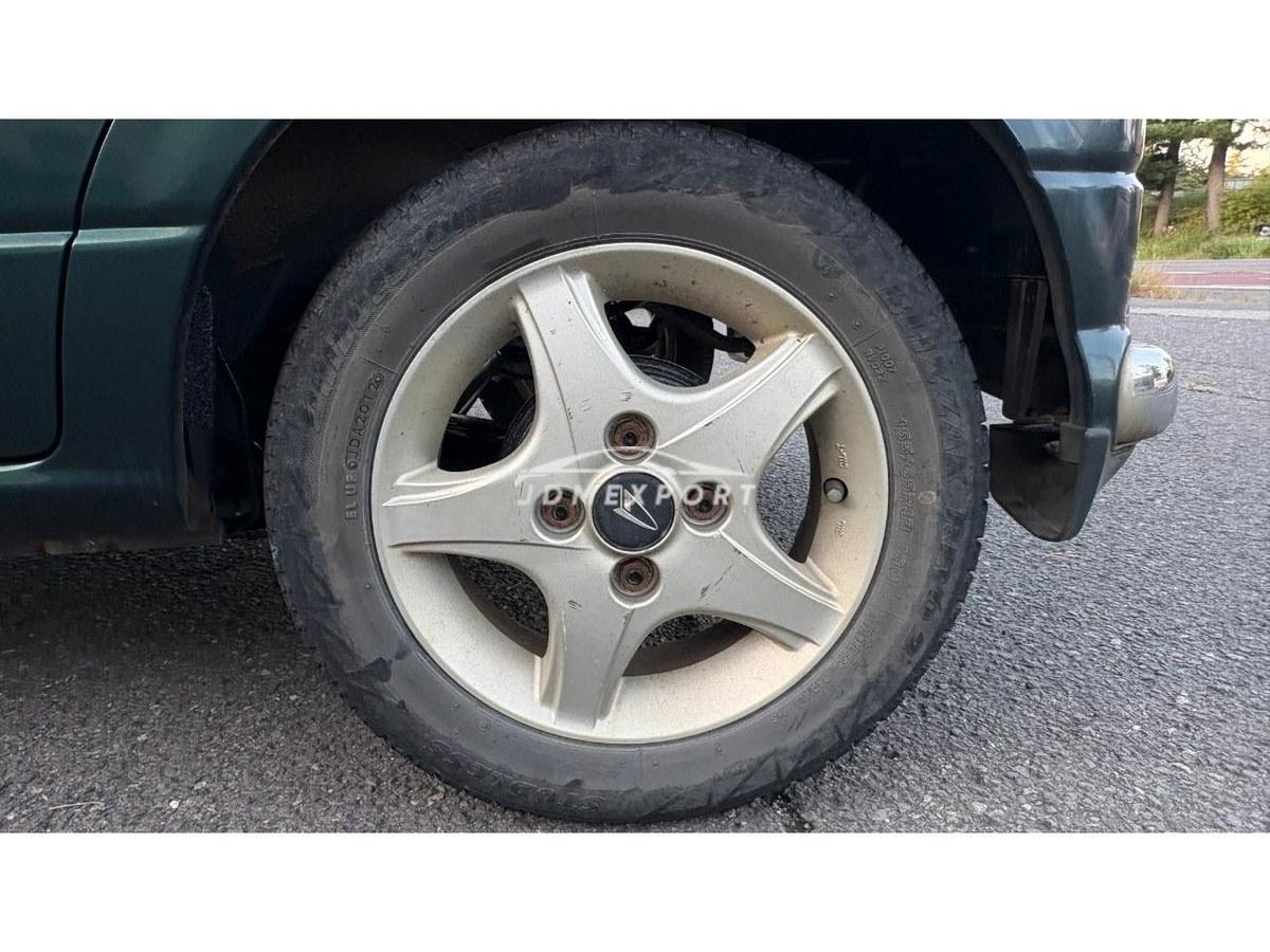 Daihatsu Mira Gino 2001 thumbnail 37