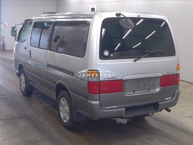 Toyota Hiace Van 2001 thumbnail 2