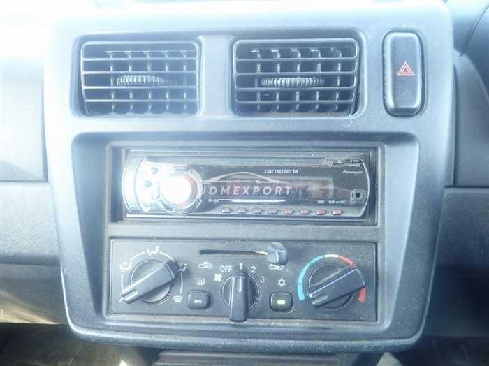 Mitsubishi Pajero Mini 2001 thumbnail 22