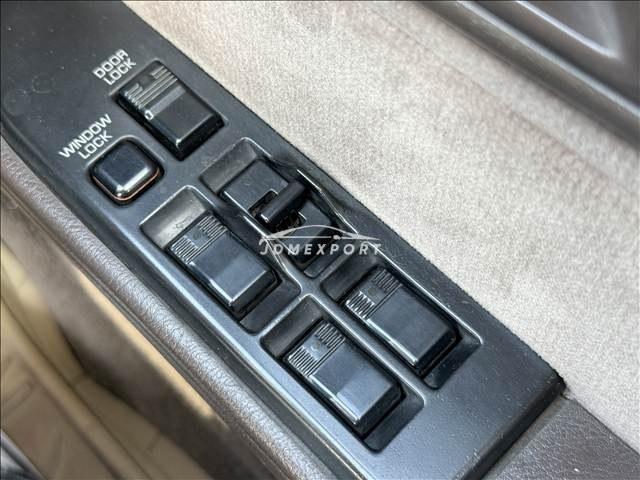 Toyota Mark II Wagon 1990 thumbnail 29