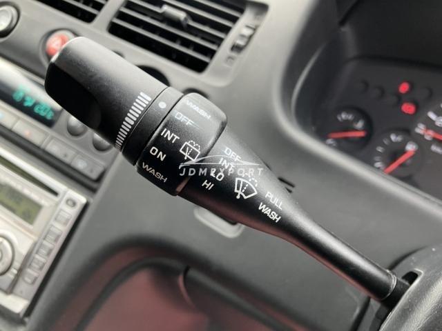 Nissan Skyline Coupe 1996 thumbnail 9