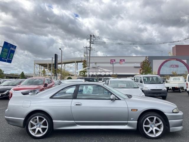Nissan Skyline Coupe 1996 thumbnail 22