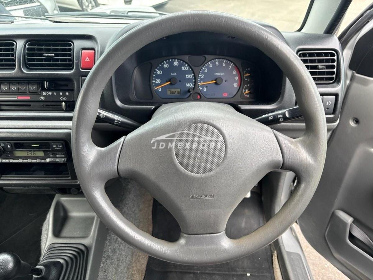 Suzuki Jimny 2001 thumbnail 10