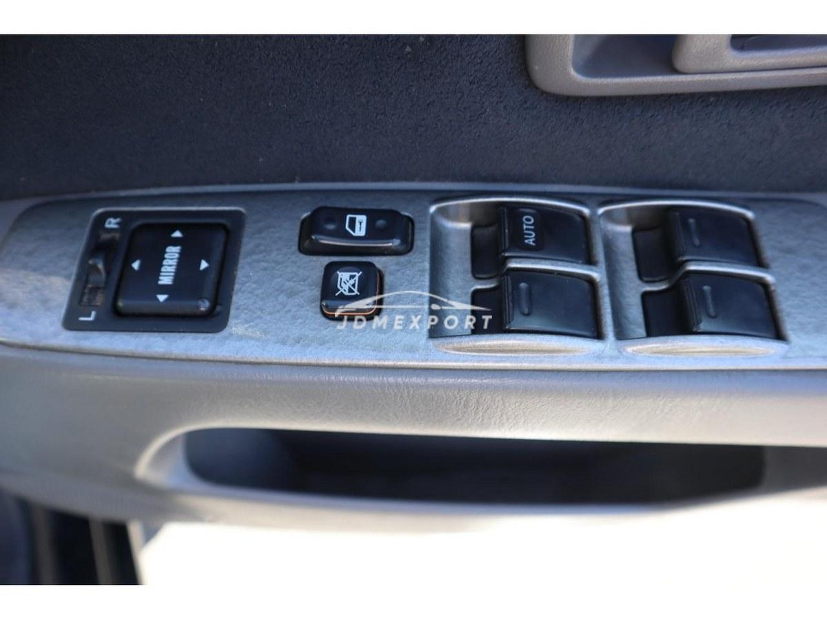 Toyota Hilux Surf 2002 thumbnail 28