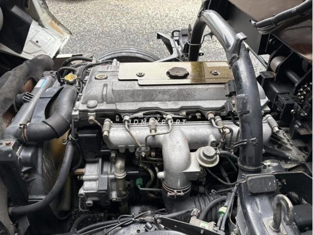 Mitsubishi Fuso Canter 2000 thumbnail 24