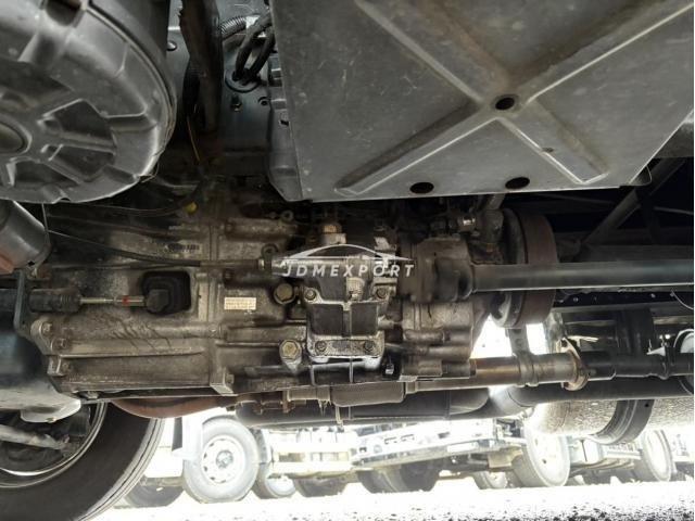 Mitsubishi Fuso Canter 2000 thumbnail 28
