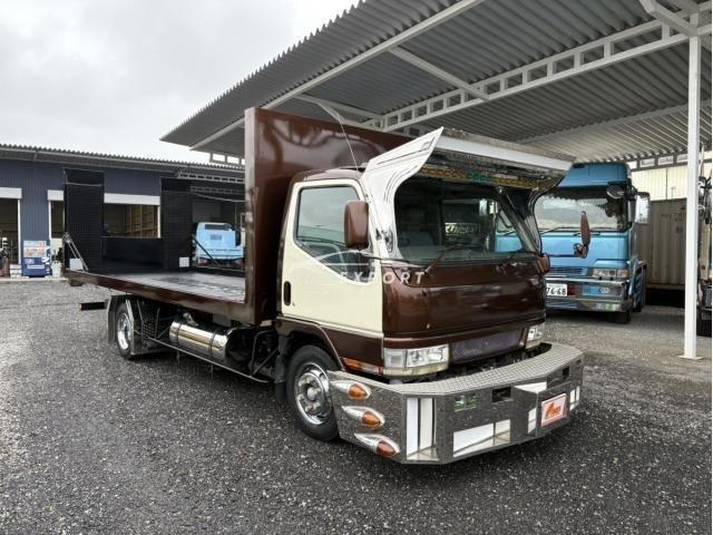 Mitsubishi Fuso Canter 2000 thumbnail 2
