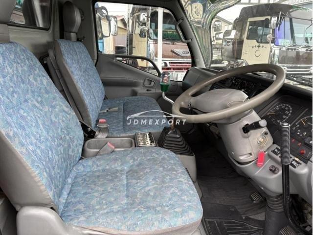 Mitsubishi Fuso Canter 2000 thumbnail 18