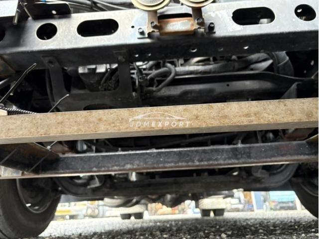 Mitsubishi Fuso Canter 2000 thumbnail 27