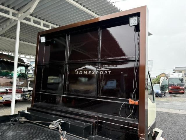 Mitsubishi Fuso Canter 2000 thumbnail 15