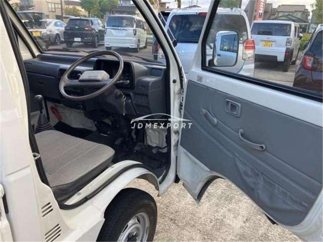 Daihatsu Hijet Truck 1993 thumbnail 4