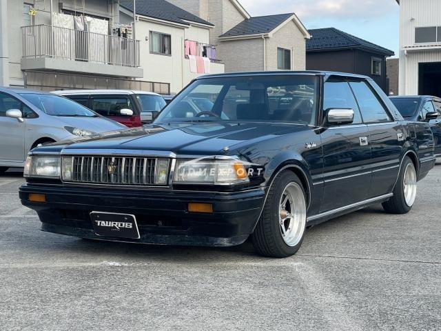 Toyota Crown 1986 photo 1