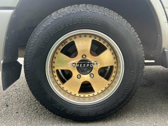 Toyota Land Cruiser 100 2000 thumbnail 9