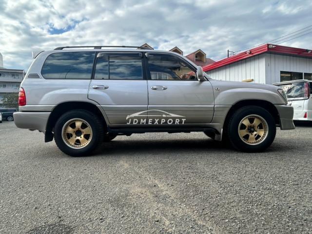 Toyota Land Cruiser 100 2000 thumbnail 4