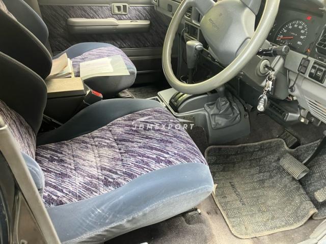 Toyota Land Cruiser Prado 1996 thumbnail 17