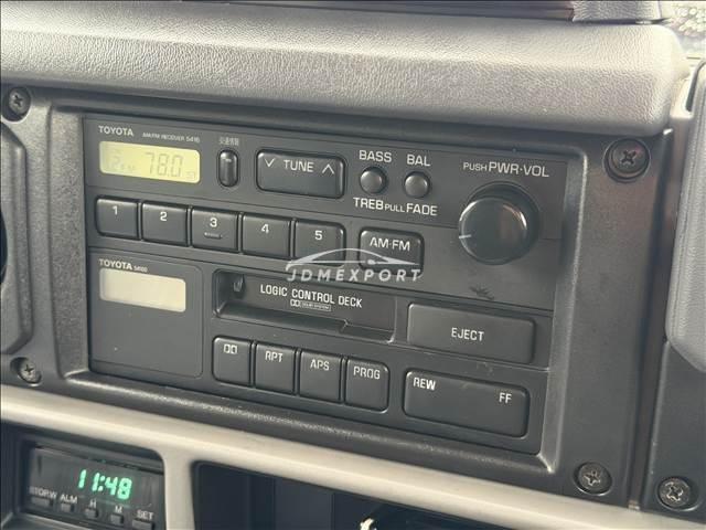 Toyota Land Cruiser Prado 1990 thumbnail 12