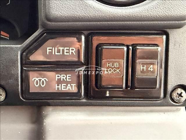 Toyota Land Cruiser Prado 1990 thumbnail 16