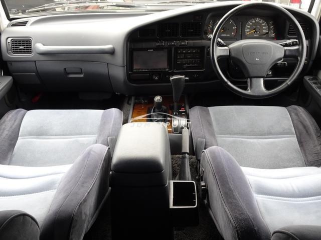 Toyota Land Cruiser 80 1994 thumbnail 3
