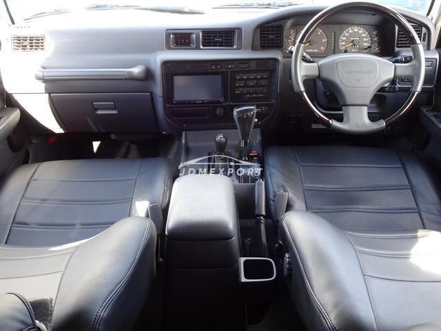 Toyota Land Cruiser 80 1995 thumbnail 3