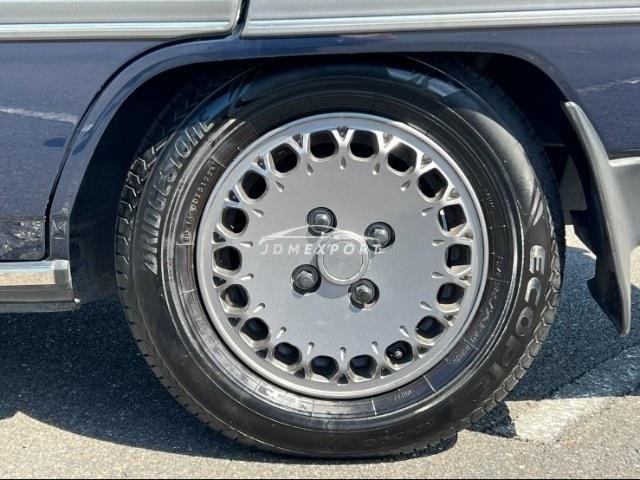 Mitsubishi Sigma 1989 thumbnail 9
