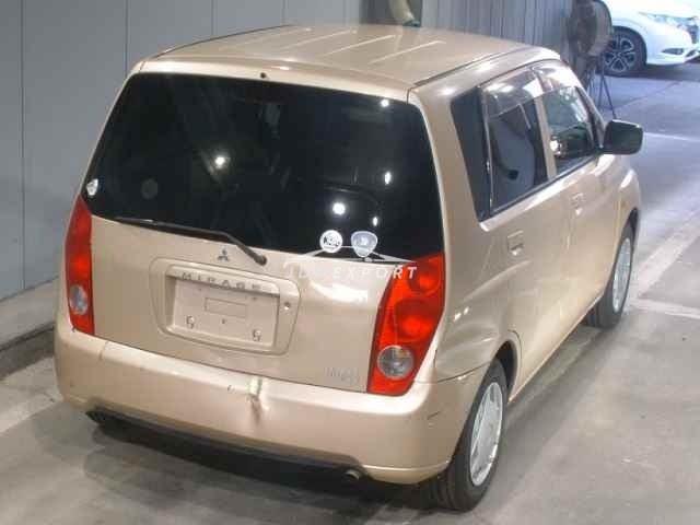 Mitsubishi Dingo 2001 thumbnail 2
