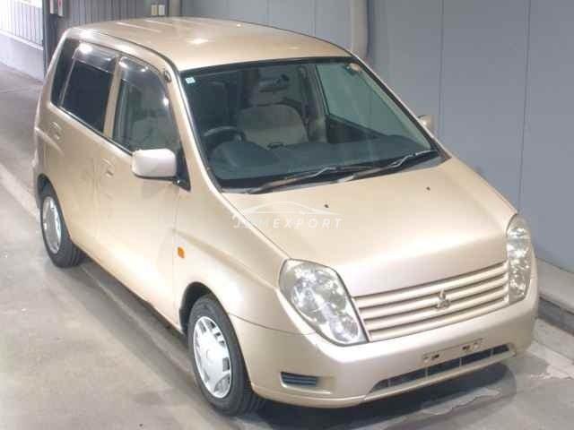 Mitsubishi Dingo 2001