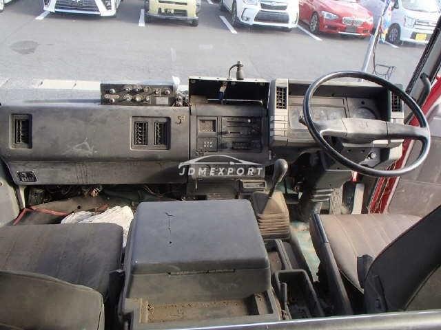 Isuzu Forward 1988 thumbnail 4