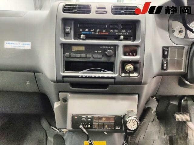 Toyota Granvia 2001 thumbnail 8