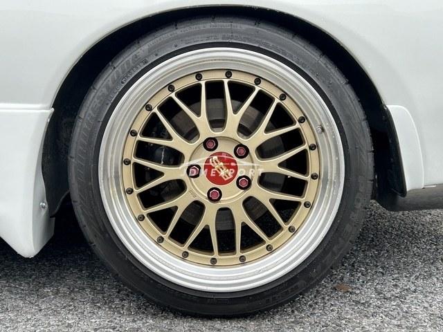 Nissan Skyline GT-R 1993 thumbnail 10