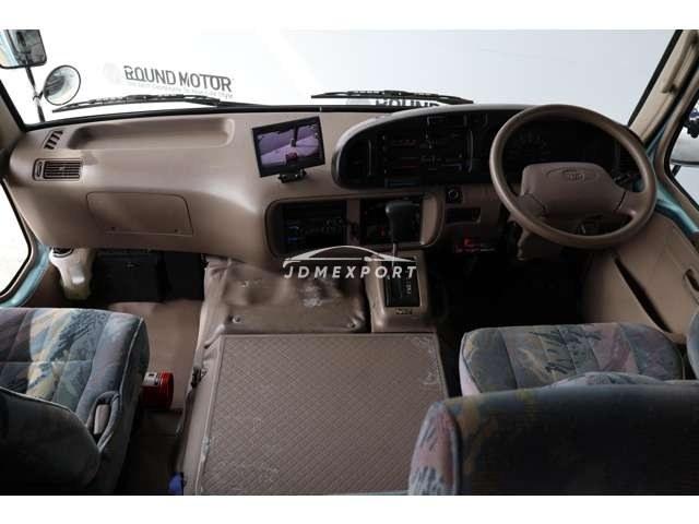 Toyota Coaster 2000 thumbnail 3