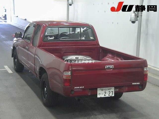 Toyota Hilux 2002 thumbnail 2