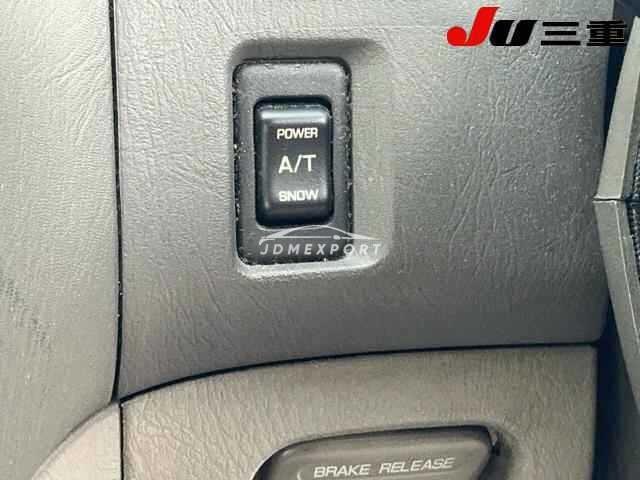 Nissan Elgrand 2000 thumbnail 25