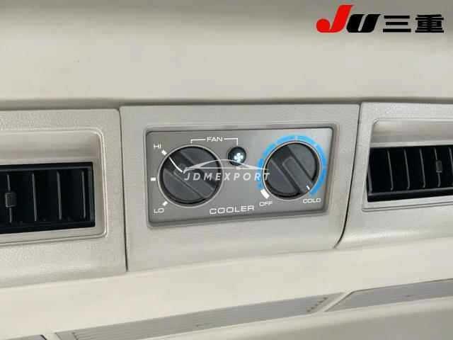 Nissan Elgrand 2000 thumbnail 21