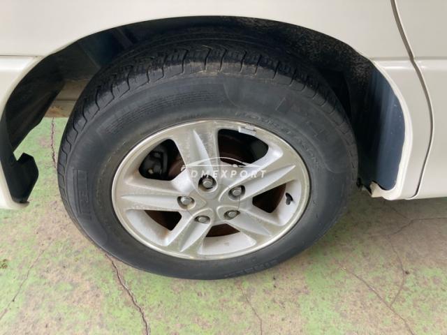Toyota Estima 2001 thumbnail 6