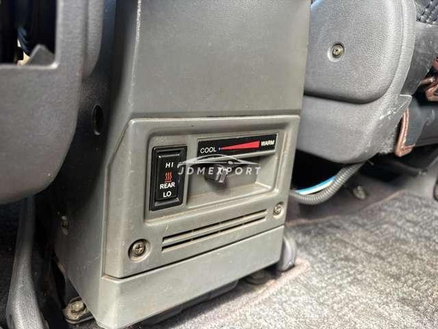 Toyota Land Cruiser Prado 1993 thumbnail 15