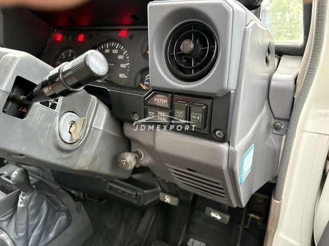 Toyota Land Cruiser 70 1995 thumbnail 15
