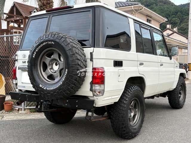 Toyota Land Cruiser 70 1995 thumbnail 4